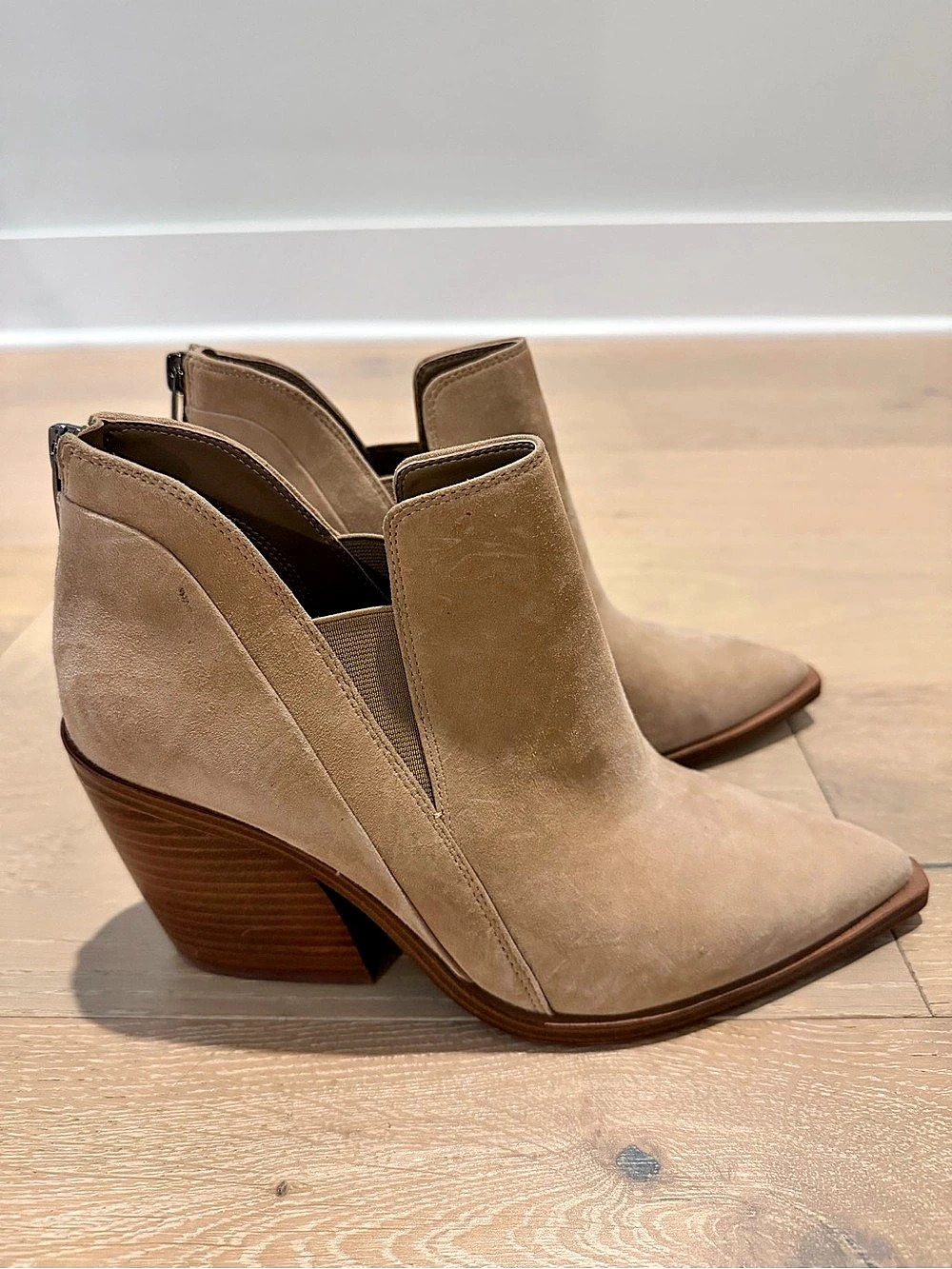 Vince Camuto Gradina Bootie: Tortilla Leather